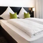 فندق Kuf By Wmm كوفستيين